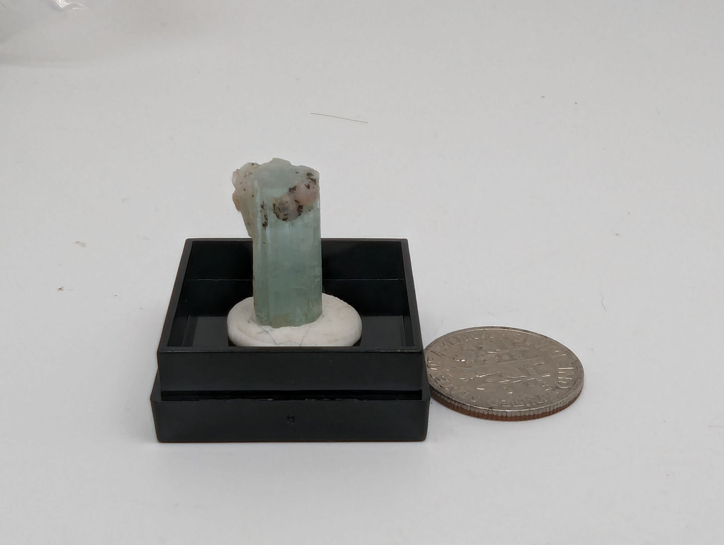 Aquamarine Crystal in Thumbnail Display Case - 7.7cts(1.54g)