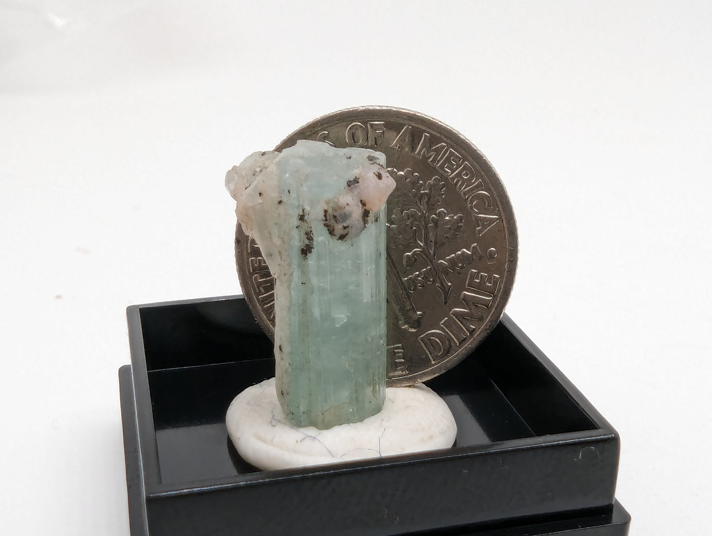 Aquamarine Crystal in Thumbnail Display Case - 7.7cts(1.54g)