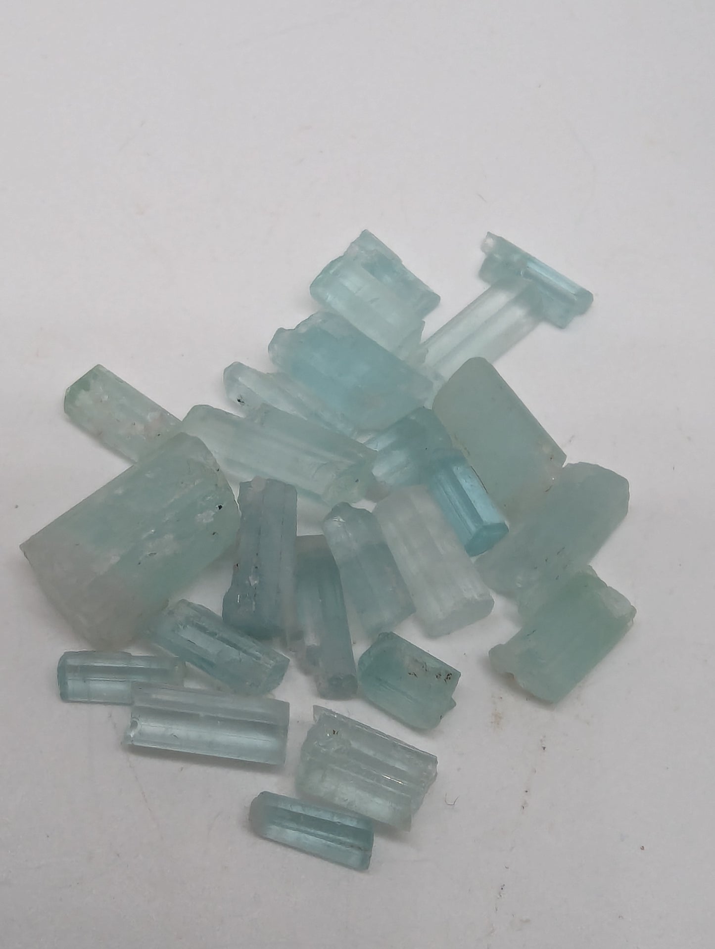 Aquamarine - 24pcs - 53.50cts(10.70g)