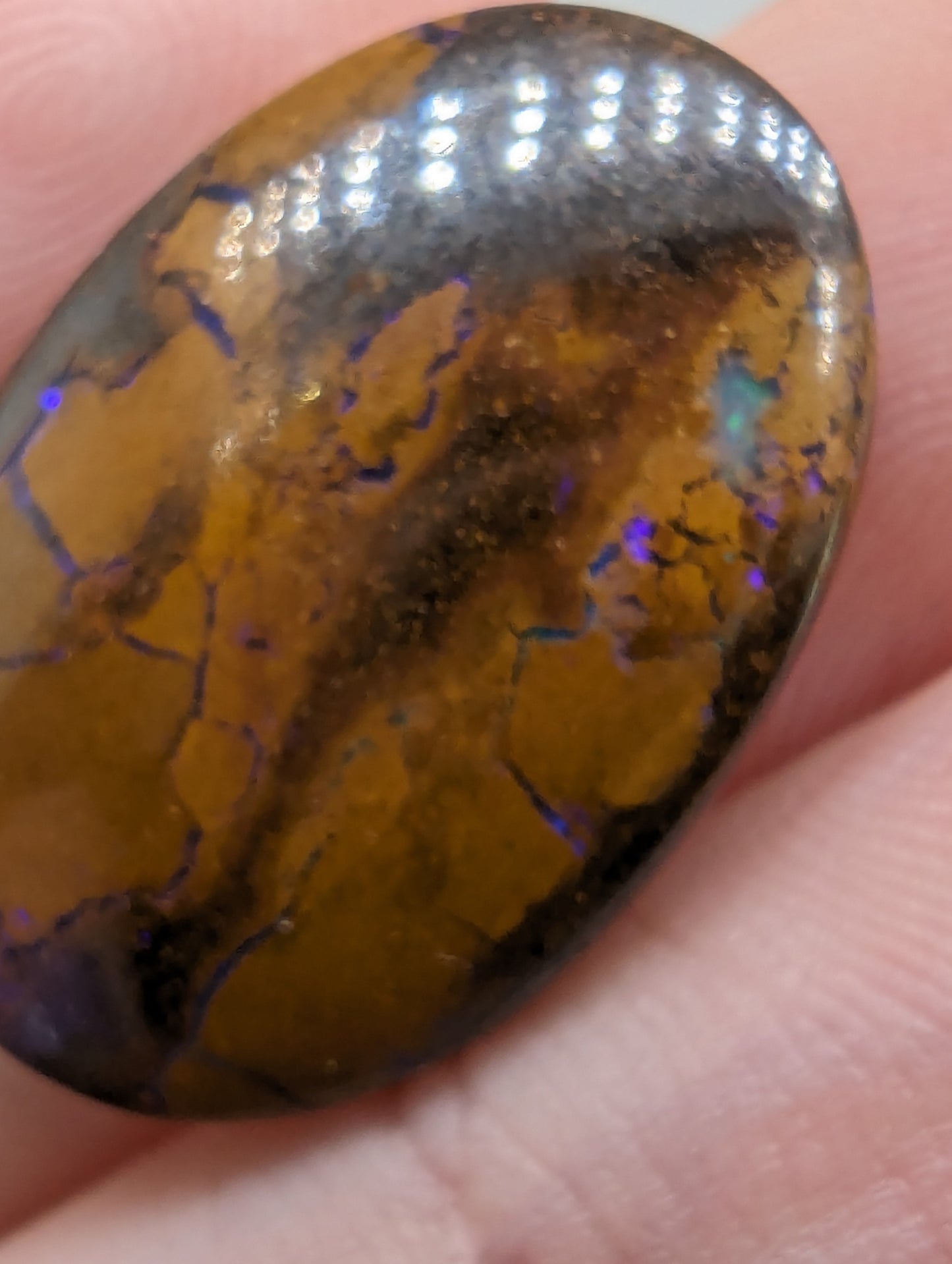 Koroit Boulder Opal - 13.60cts(2.70g) - 
23mm