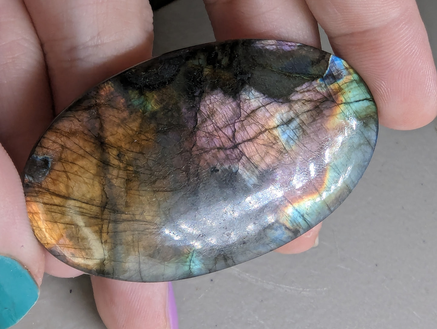 Sunset Flash Labradorite(Madagascar Spectralite) - 143.10cts(28.64g) - 
62mm