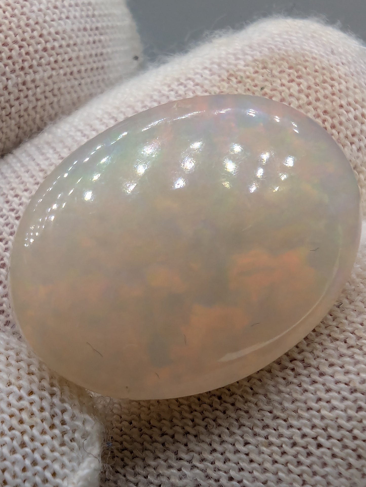 Ethiopian Welo Opal Cab - Large Oval - 12*18.5mm - 14.5cts - OPP1