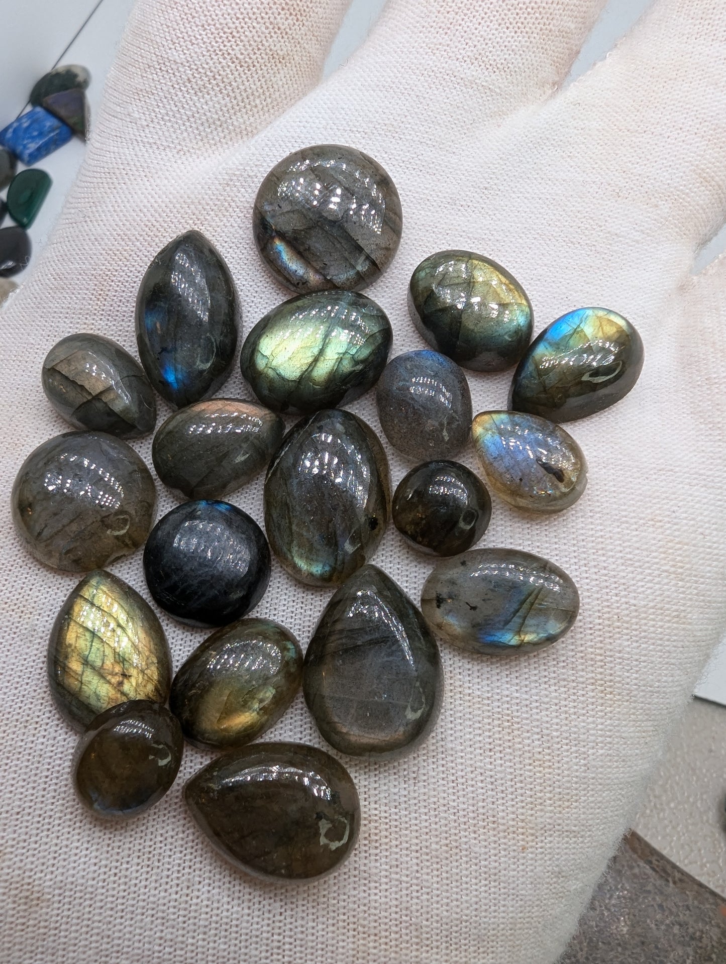 Labradorite Cabochon Lot -  20pcs - 131.7cts(26.34g) - Jewelry Sized - Rainbow Flash - V54