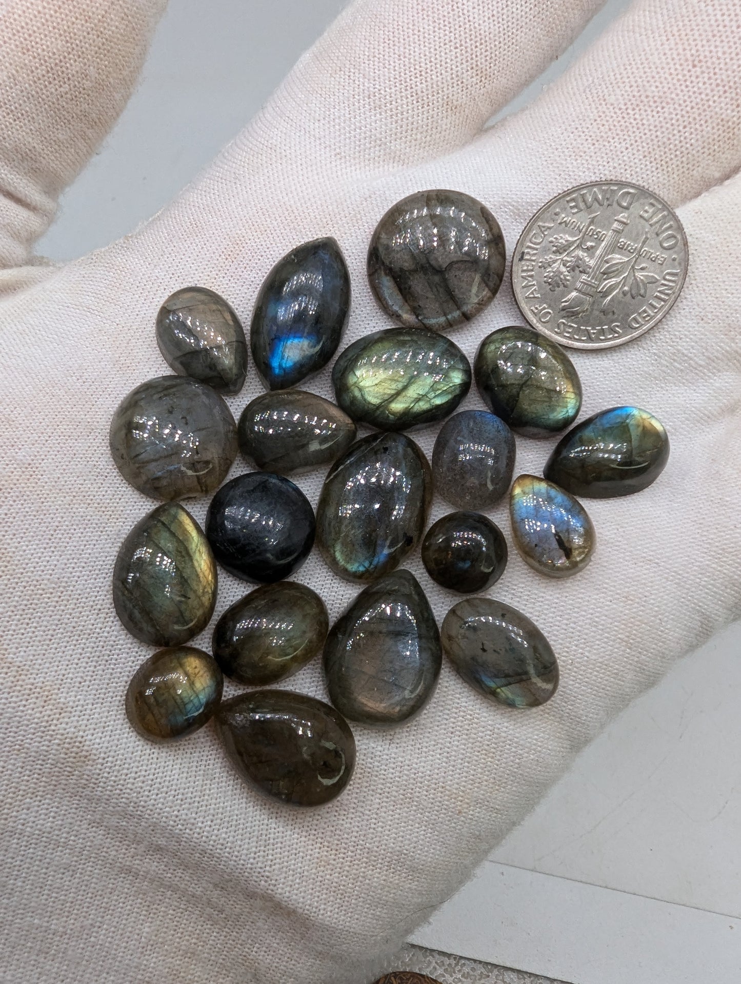 Labradorite Cabochon Lot -  20pcs - 131.7cts(26.34g) - Jewelry Sized - Rainbow Flash - V54