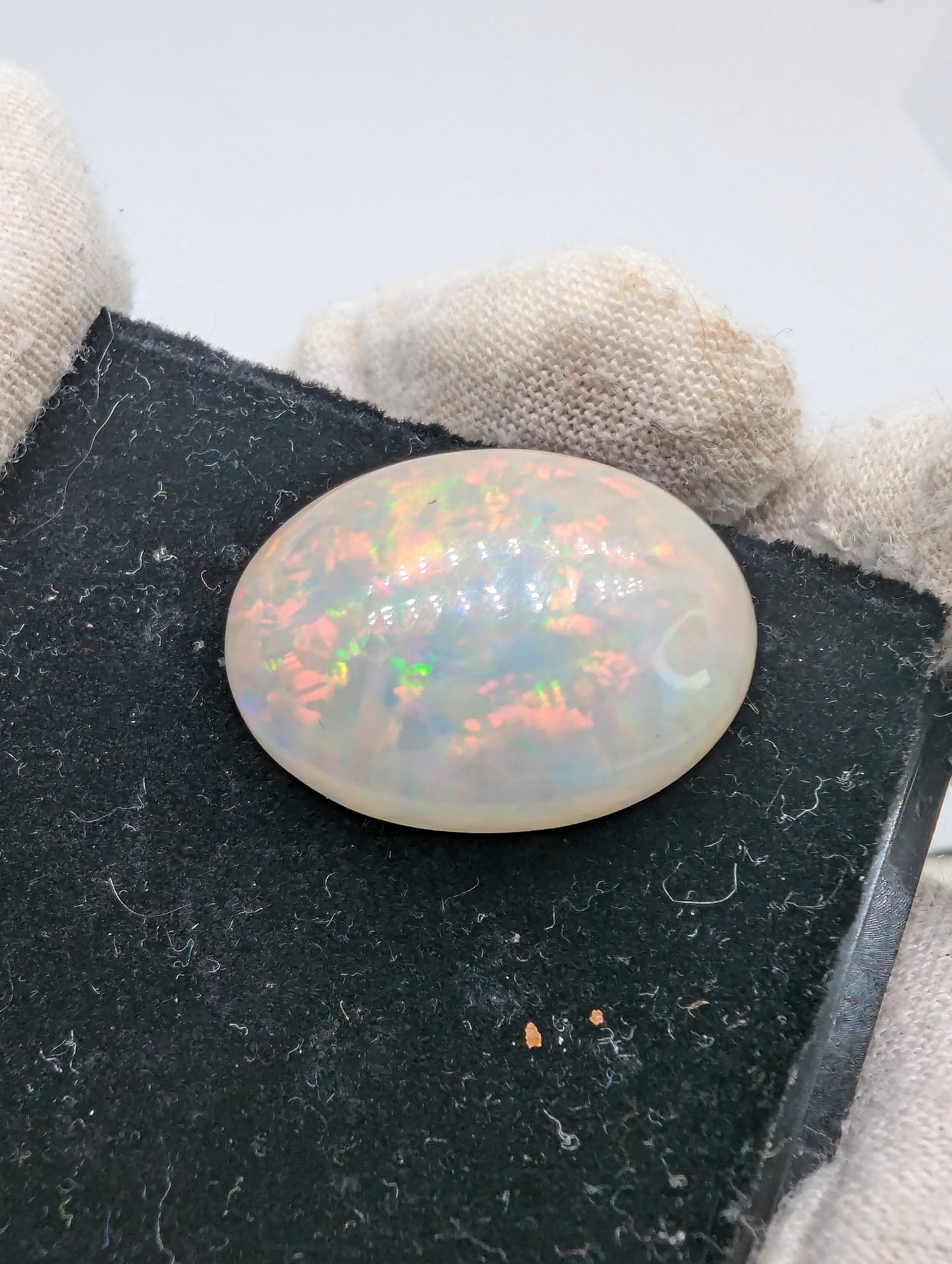 Ethiopian Welo Opal Cab - Oval  -  21*15mm - 17cts - OPP8