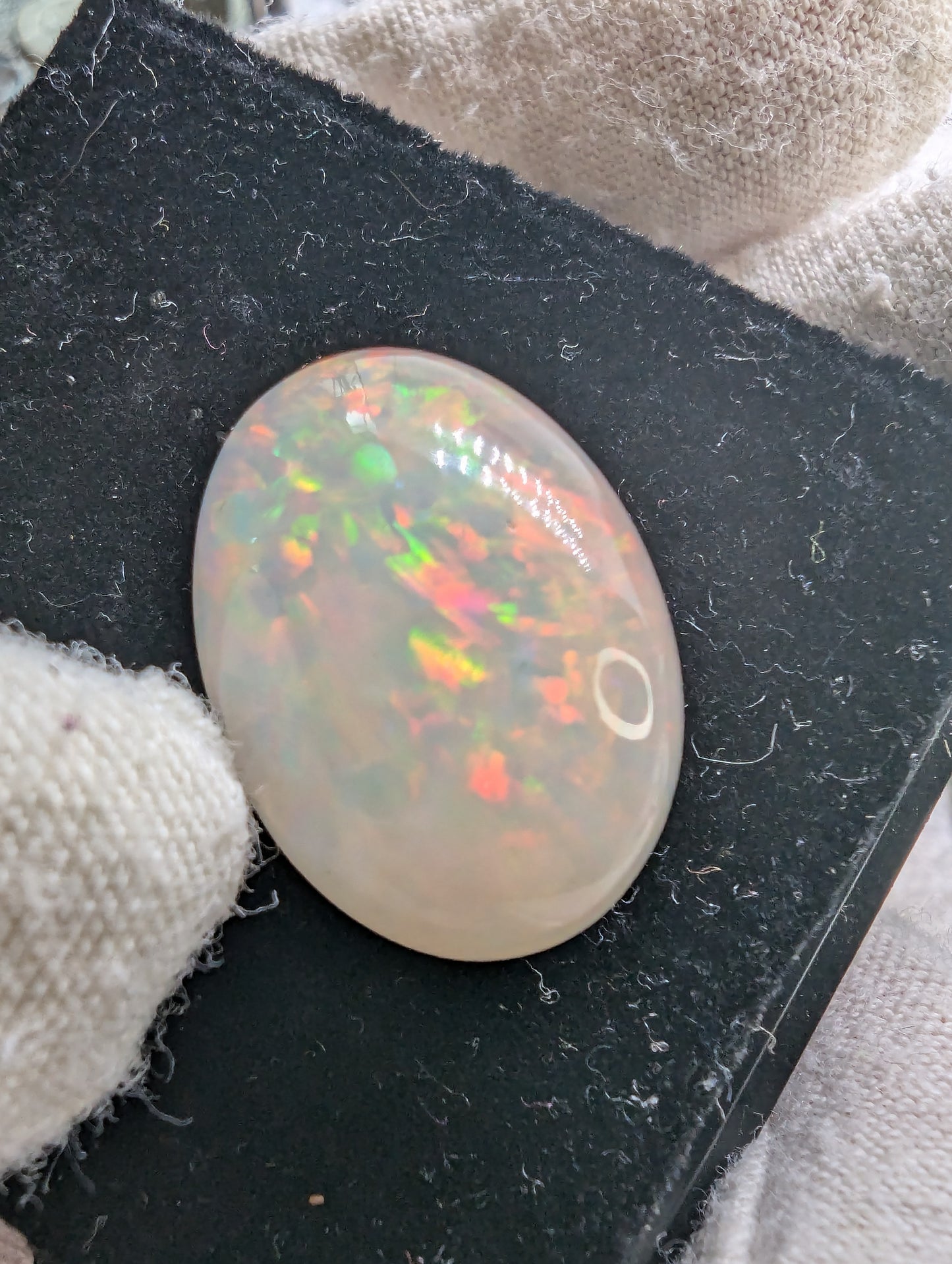 Ethiopian Welo Opal Cab - Oval  -  21*15mm - 17cts - OPP8