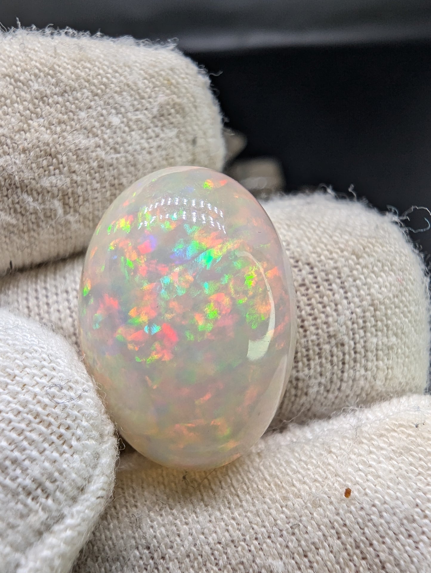 Ethiopian Welo Opal Cab - Oval -  20*15mm - 13cts - OPP12