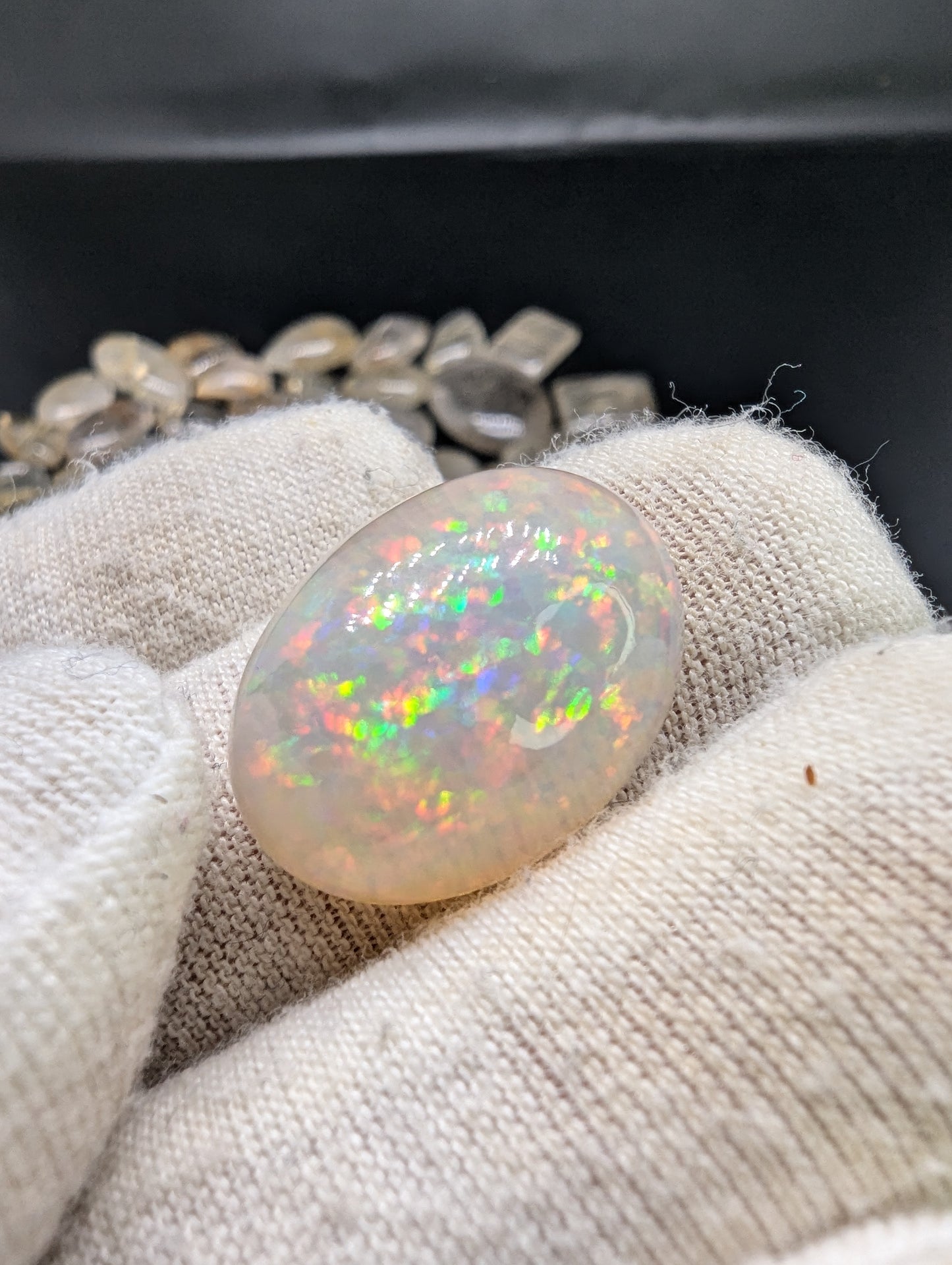 Ethiopian Welo Opal Cab - Oval -  20*15mm - 13cts - OPP12