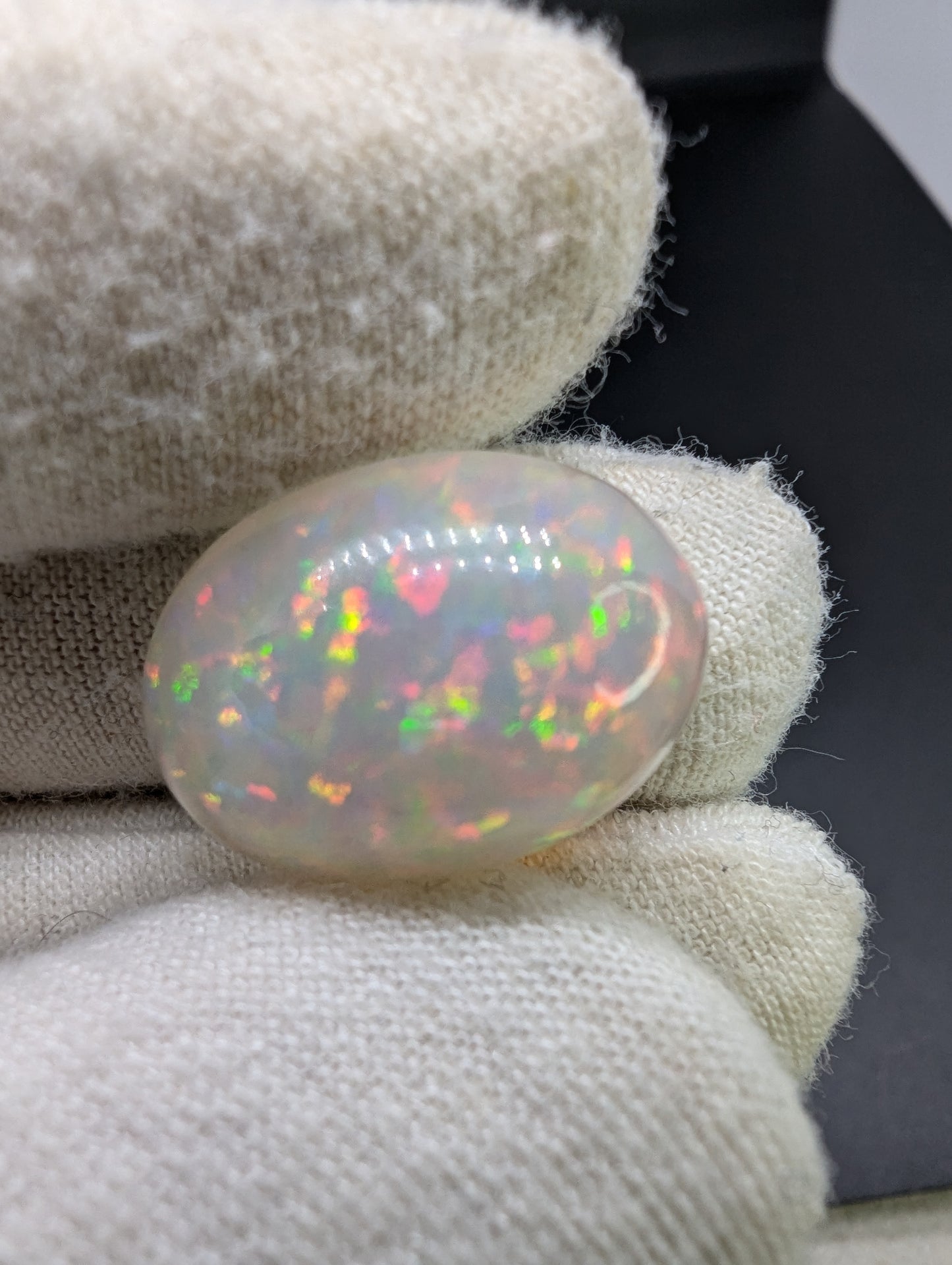 Ethiopian Welo Opal Cab - Oval -  20*15mm - 13cts - OPP12