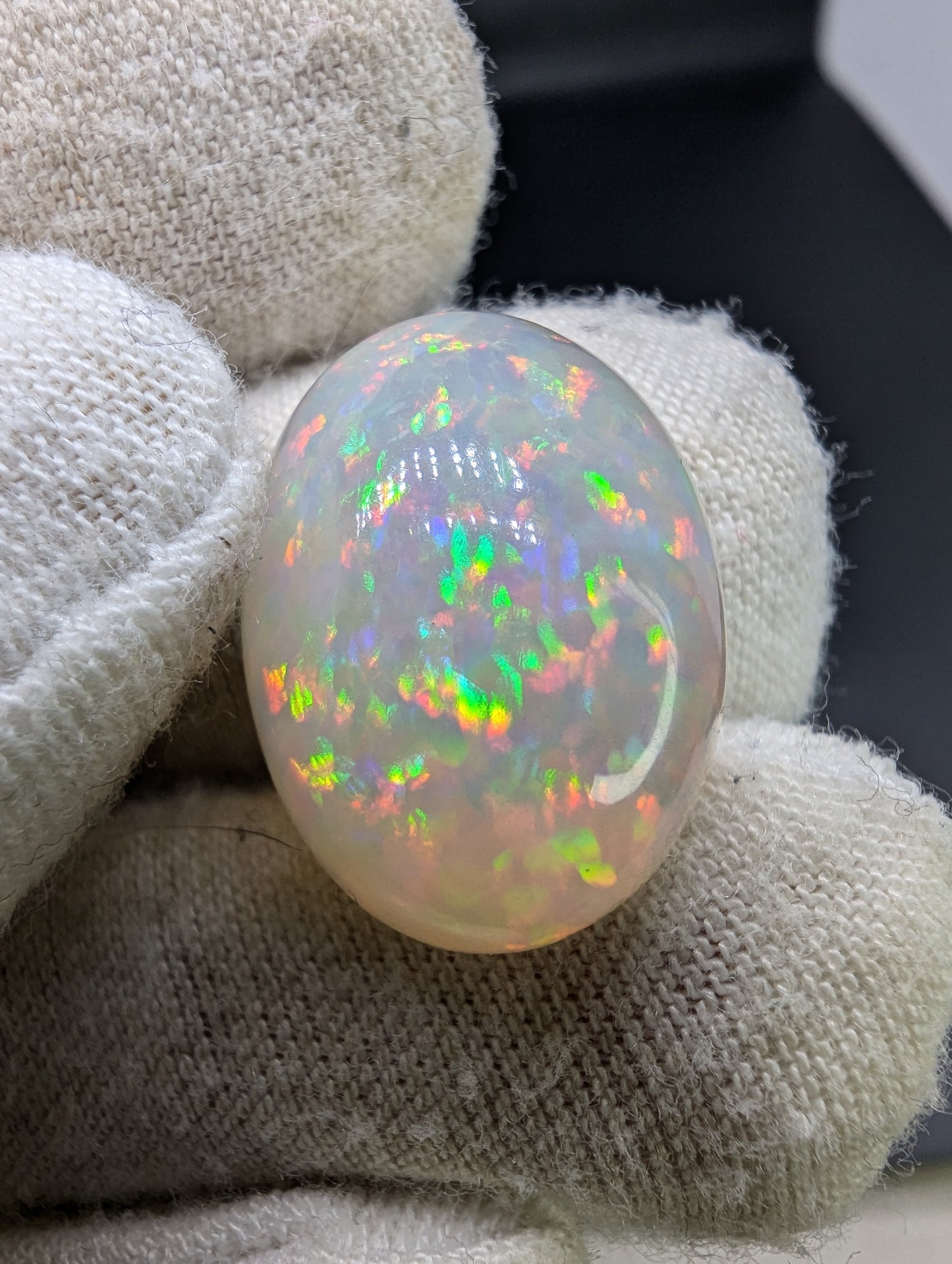 Ethiopian Welo Opal Cab - Oval -  20*15mm - 13cts - OPP12