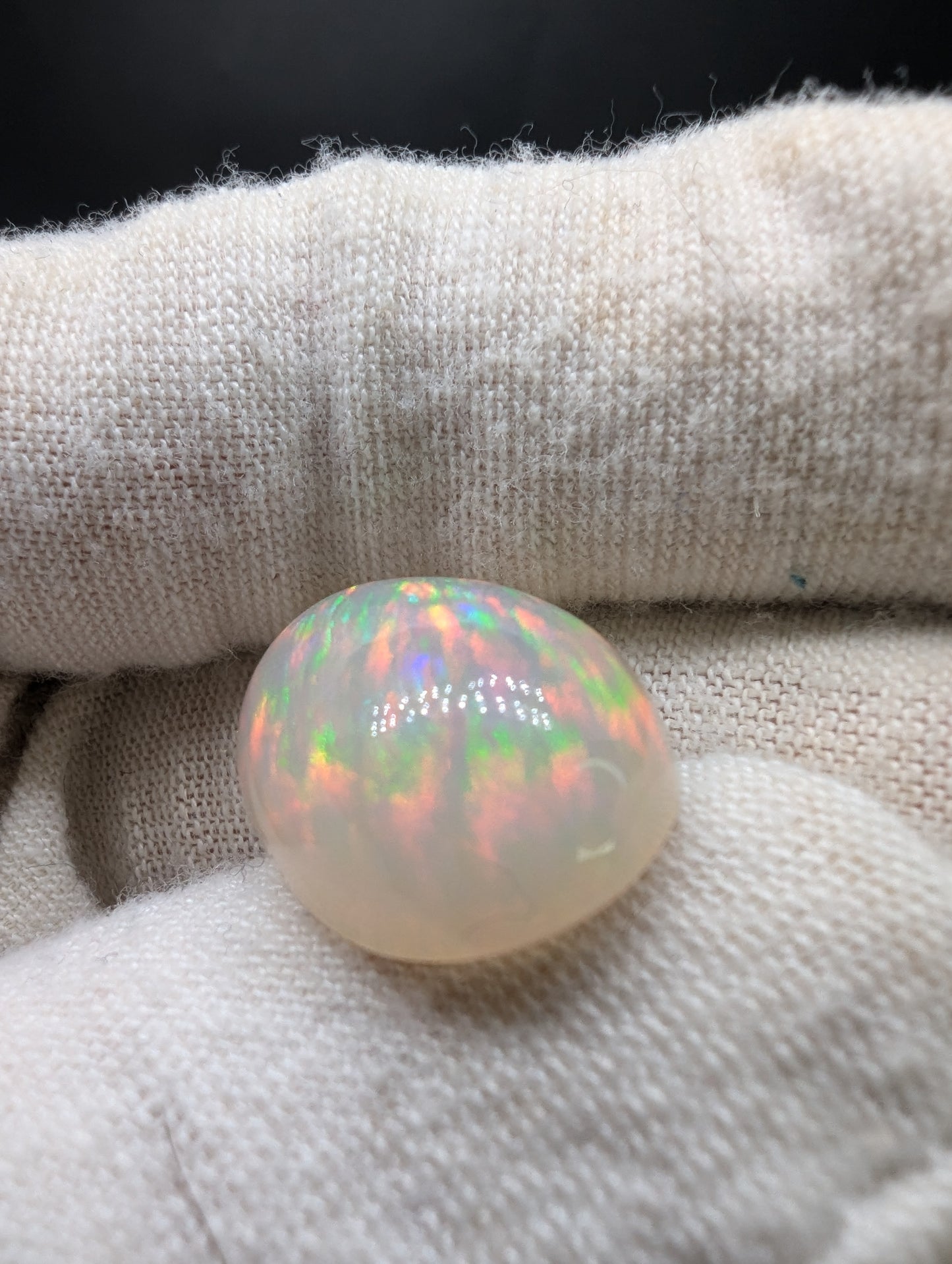 Ethiopian Welo Opal Cab - Oval -  20*15mm - 13cts - OPP12