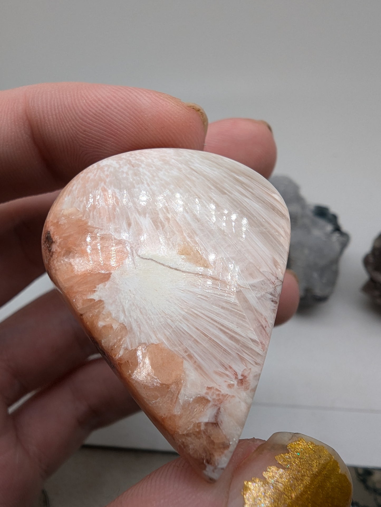 Pink Scolecite Pear Cabochon - 69.65cts(13.93g) - 41*34*9mm - v61