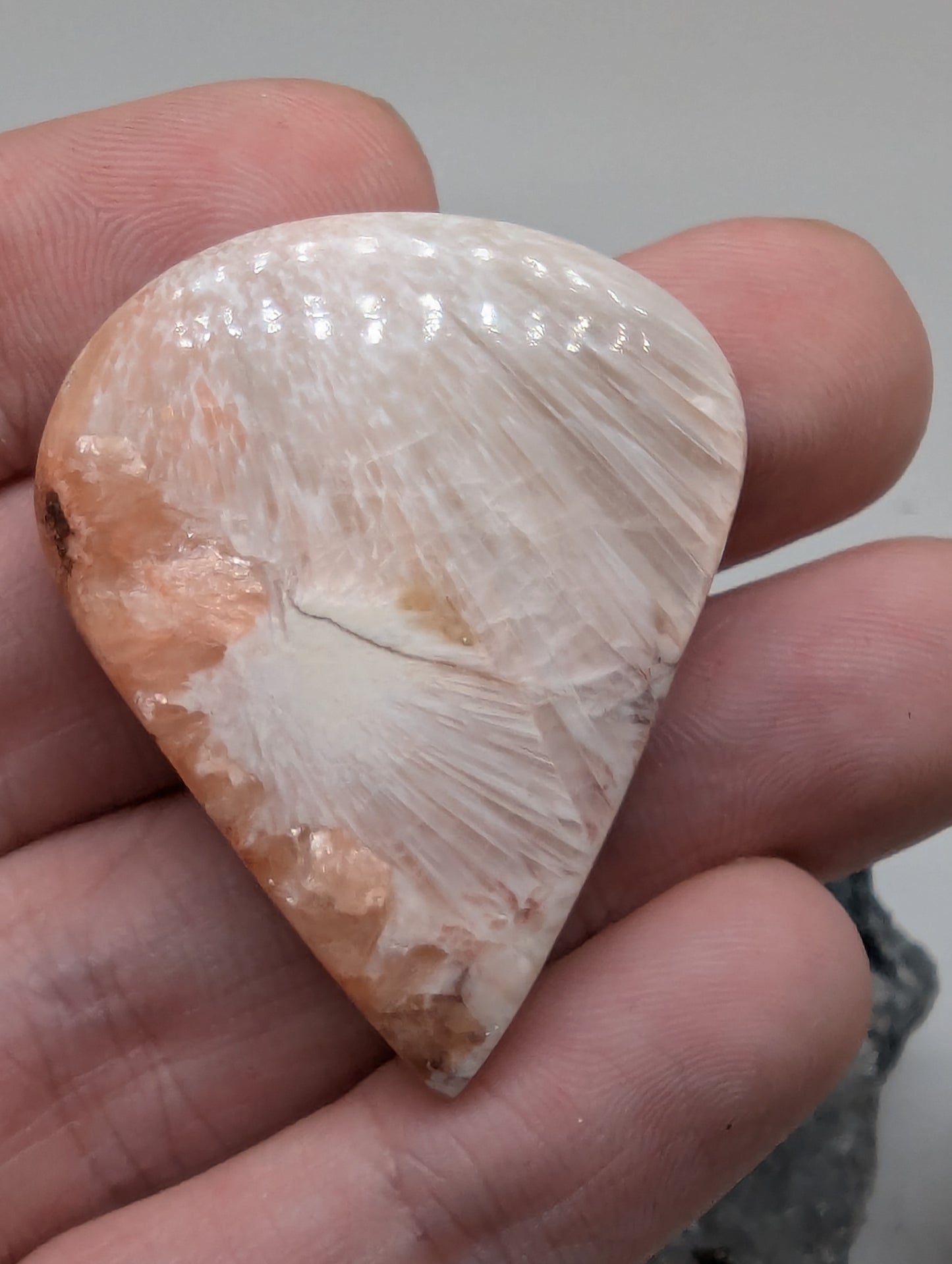 Pink Scolecite Pear Cabochon - 69.65cts(13.93g) - 41*34*9mm - v61