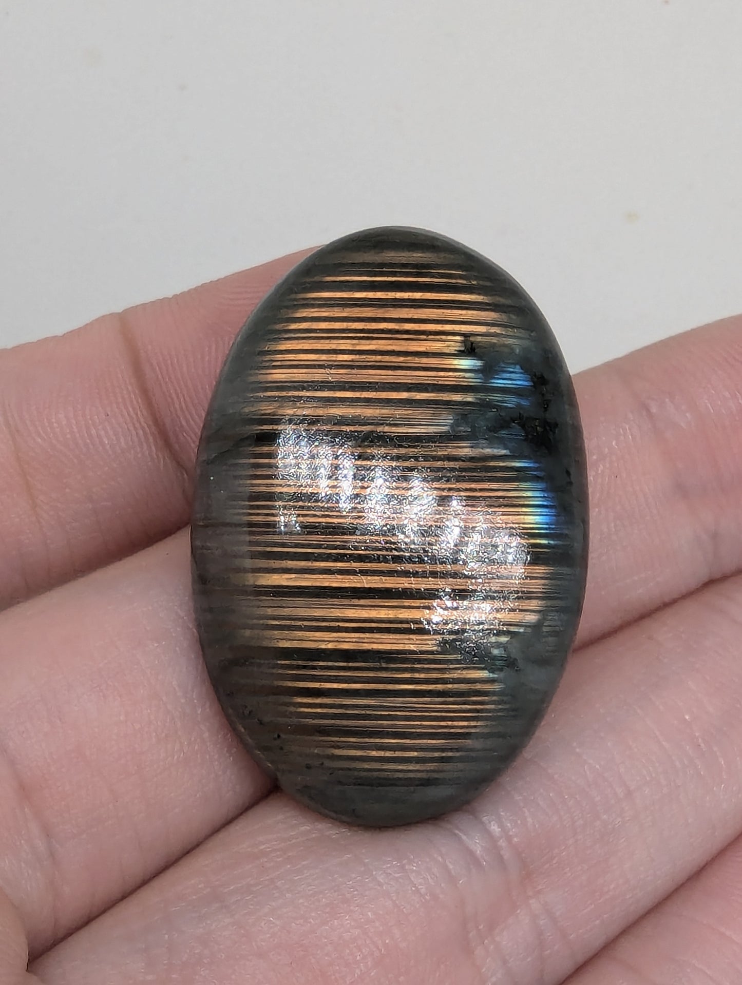 Sunset Labradorite Cabochon - Chatoyant Orange - Oval - 68.60cts(13.73g) - 38*25*9mm - V68c