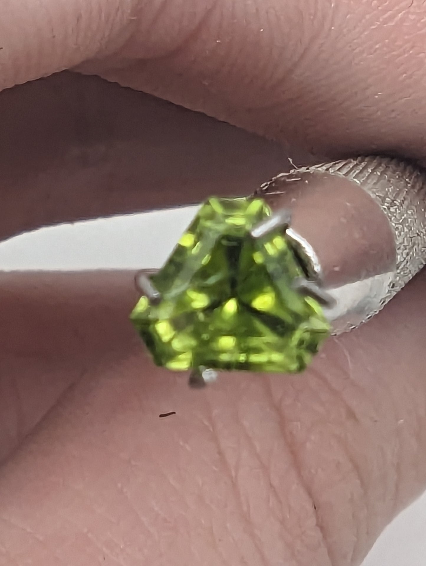 Peridot Facet Lot - 5pcs - 4.75cts - Whole Lot