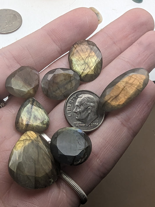 Labradorite Facet Lot ( Sunset Flash ) - 7pcs - 97.8cts - Whole Lot