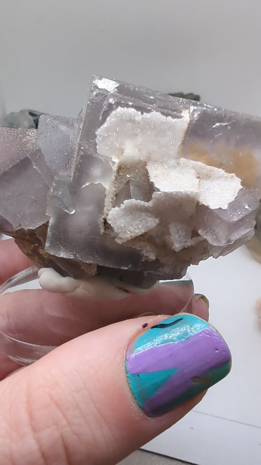 Flourite Specimen - 77*50*45mm - 190g(6.67oz) - M1