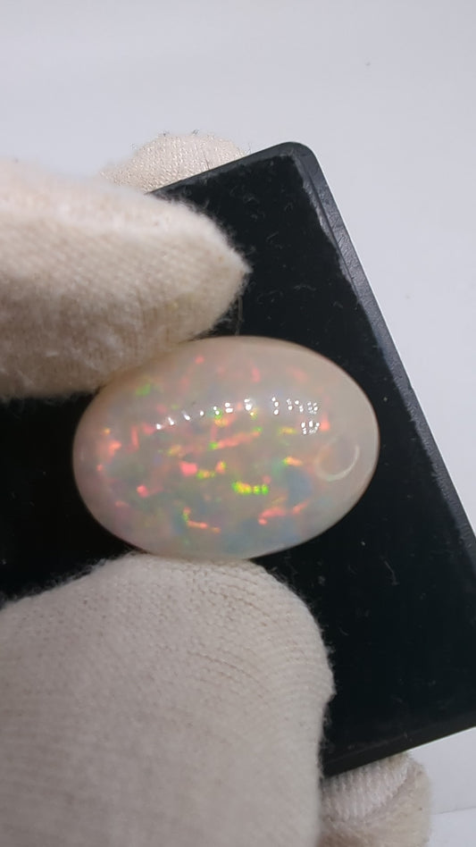 Ethiopian Welo Opal Cab - Oval  -  21*15mm - 17cts - OPP8