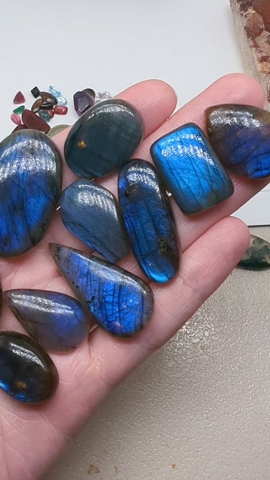 Jet Blue Labradorite - 10pcs - 380cts(76g) - V64