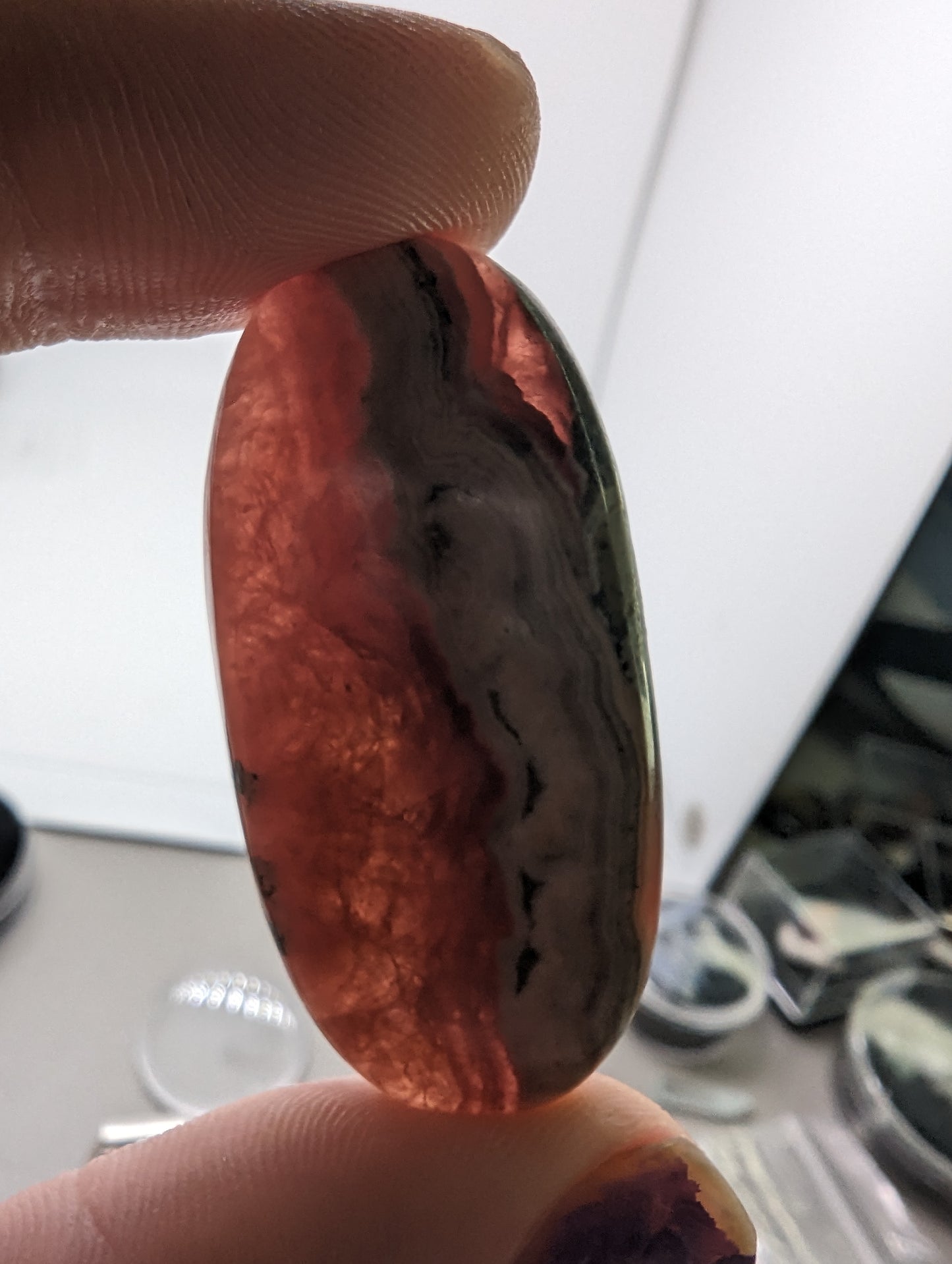 Rhodochrosite 🥓 - 86.90cts(17.40g) - 46mm