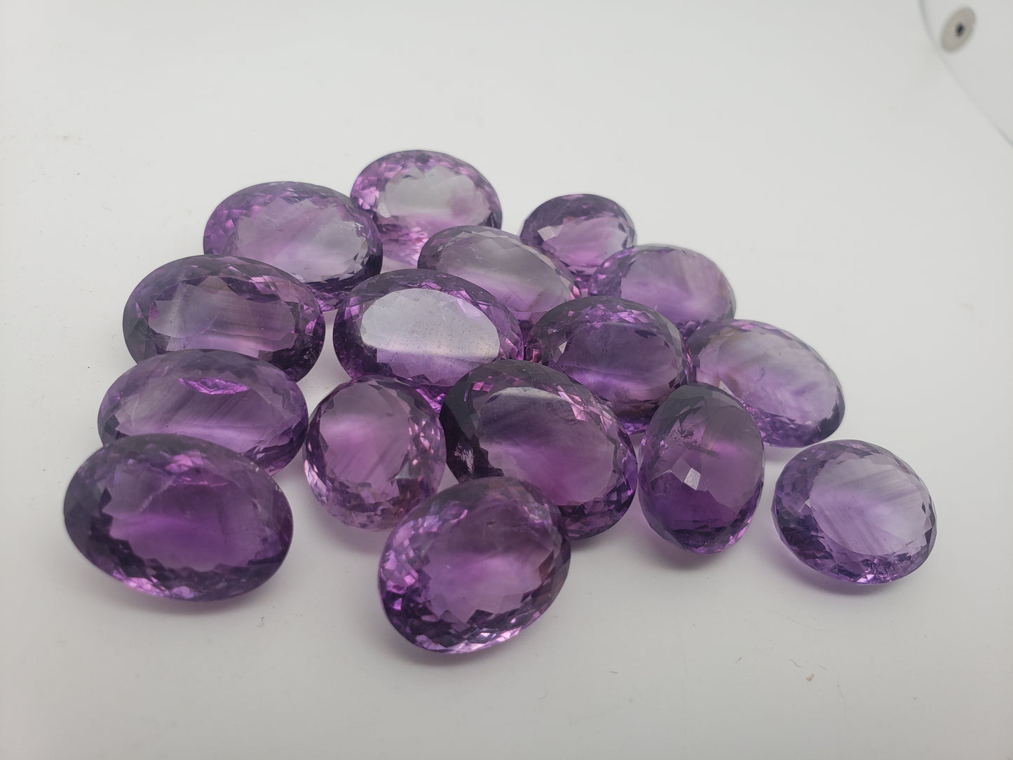 Amethyst Facets - Large - Chevrons - 14.50-25.00 carats per piece