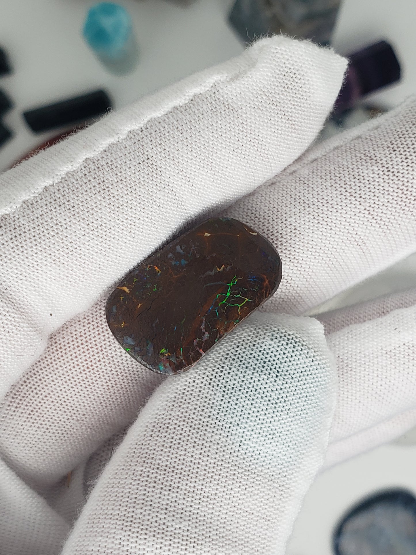 Boulder Opal - Designer cut by Dan Omen - 13.5 carats