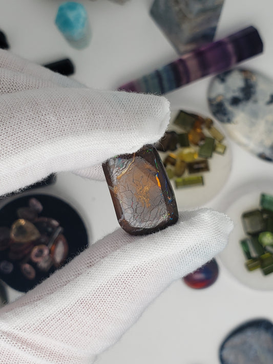 Boulder Opal - Designer cut by Dan Omen - 13.5 carats