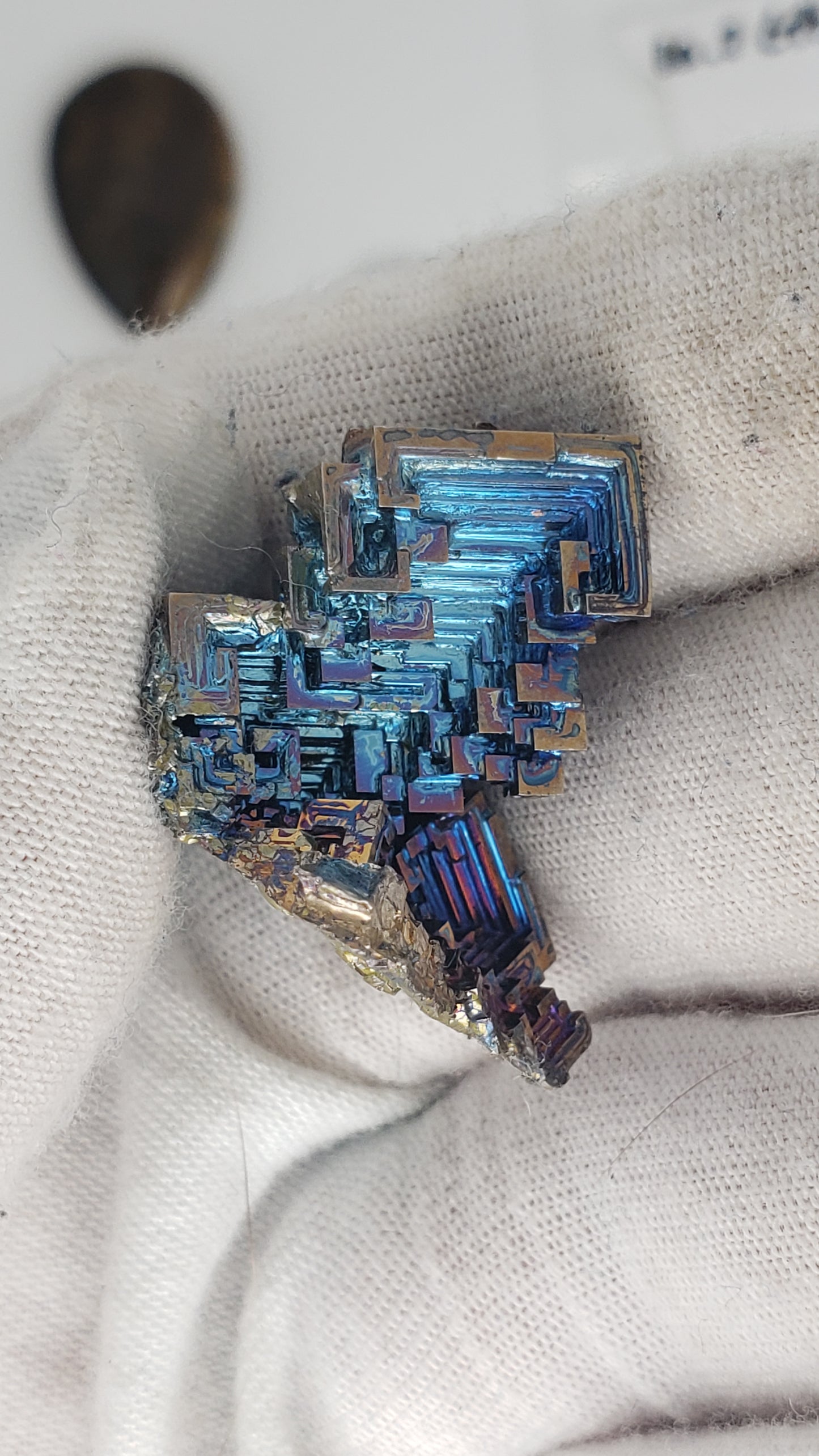 Bismuth Cluster - 21g - Self Standing for Display