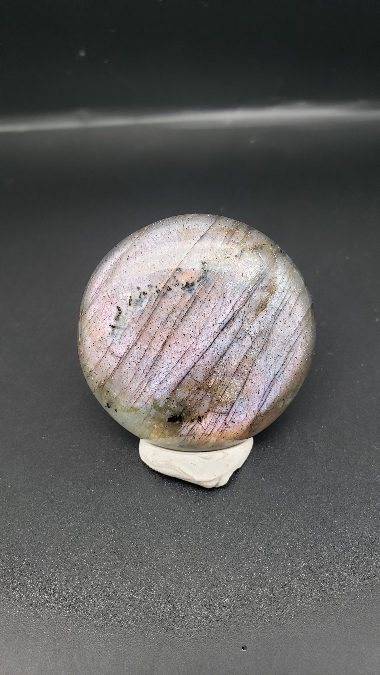 Purple Labradorite Round - 24.73g (123.5 cts) - 41mm