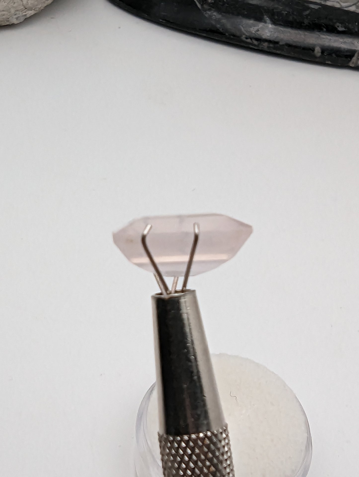 Rose Quartz Facet - 13.5mm - 6cts