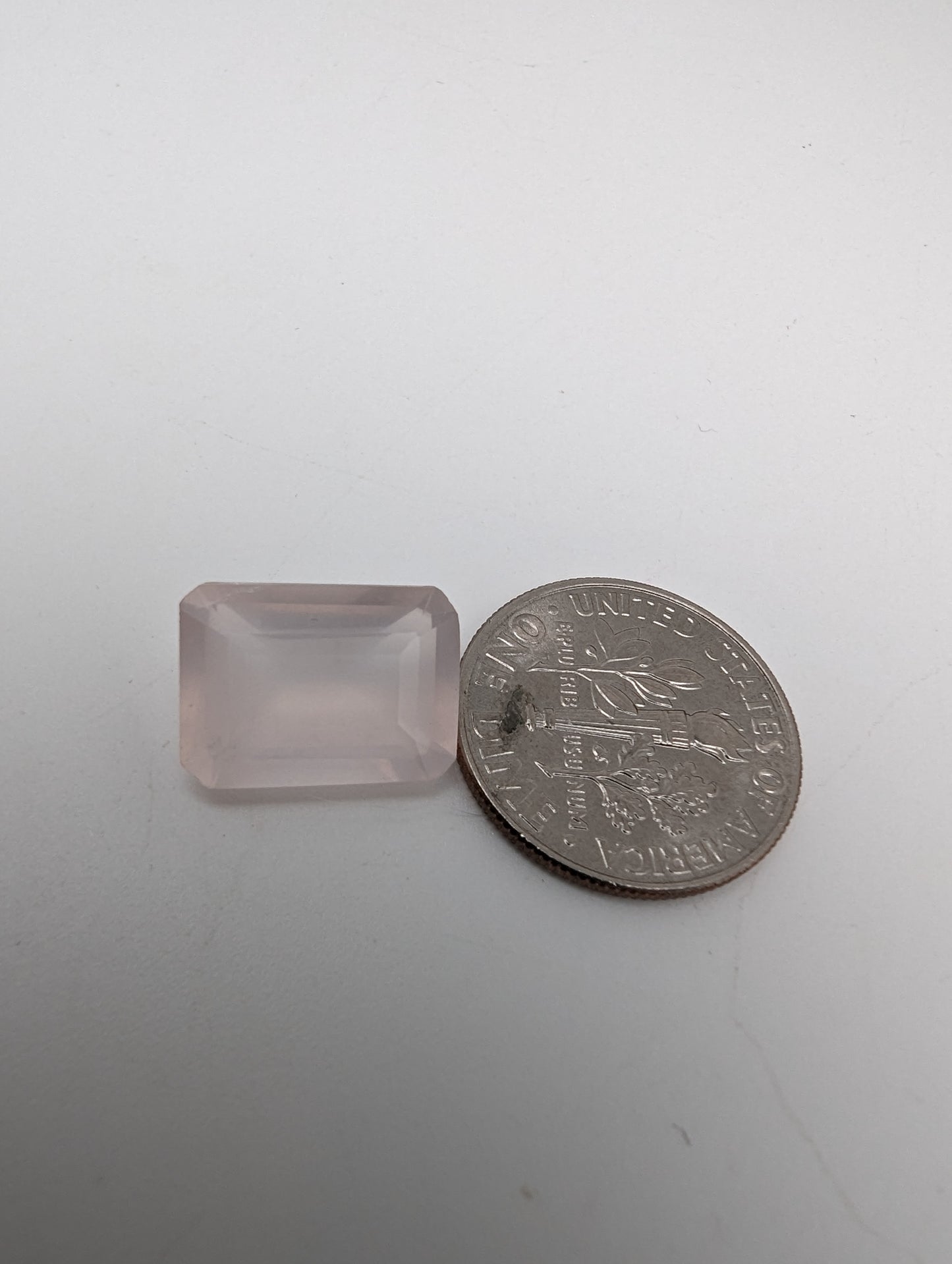 Rose Quartz Facet - 13.5mm - 6cts