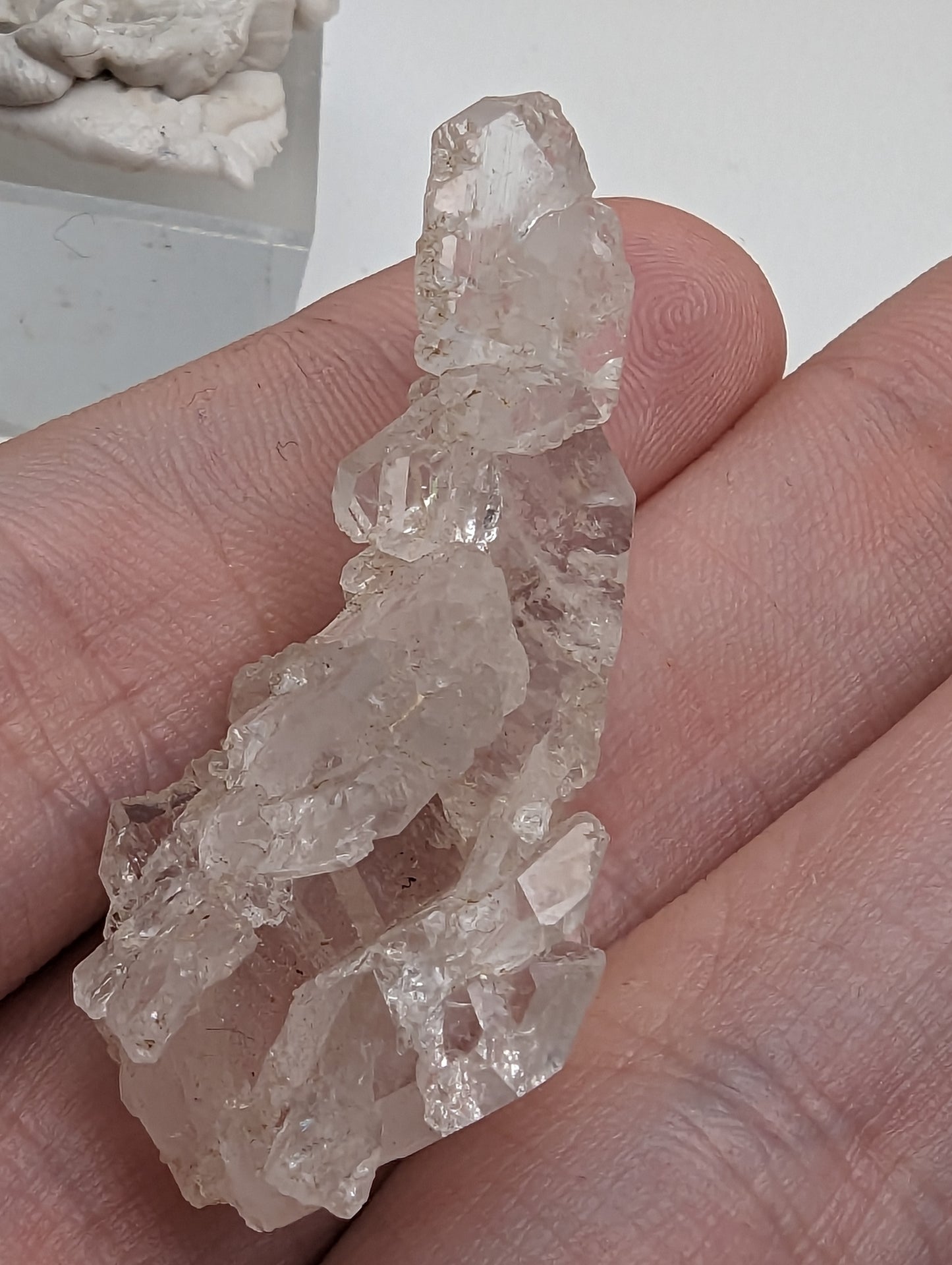 Faden Quartz Cluster  - 8.63g - 44mm