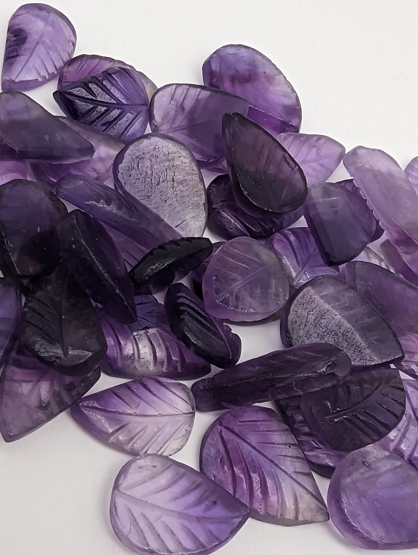 Amethyst Leaf Carvings - 10-20mm