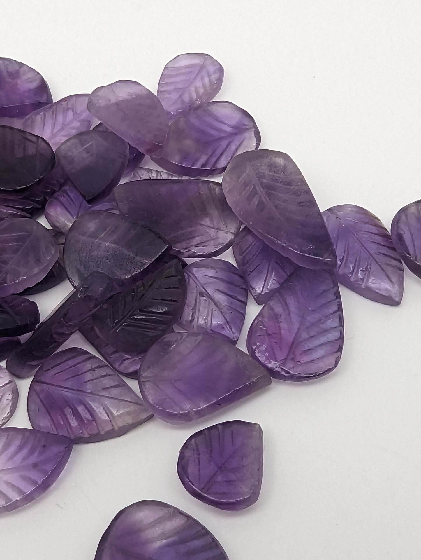 Amethyst Leaf Carvings - 10-20mm