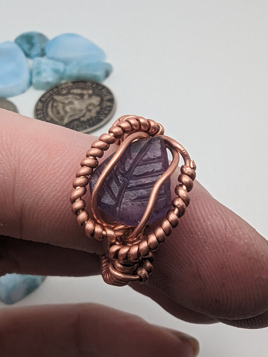 Amethyst Leaf in Copper - Wire Wrap Ring (s:6)