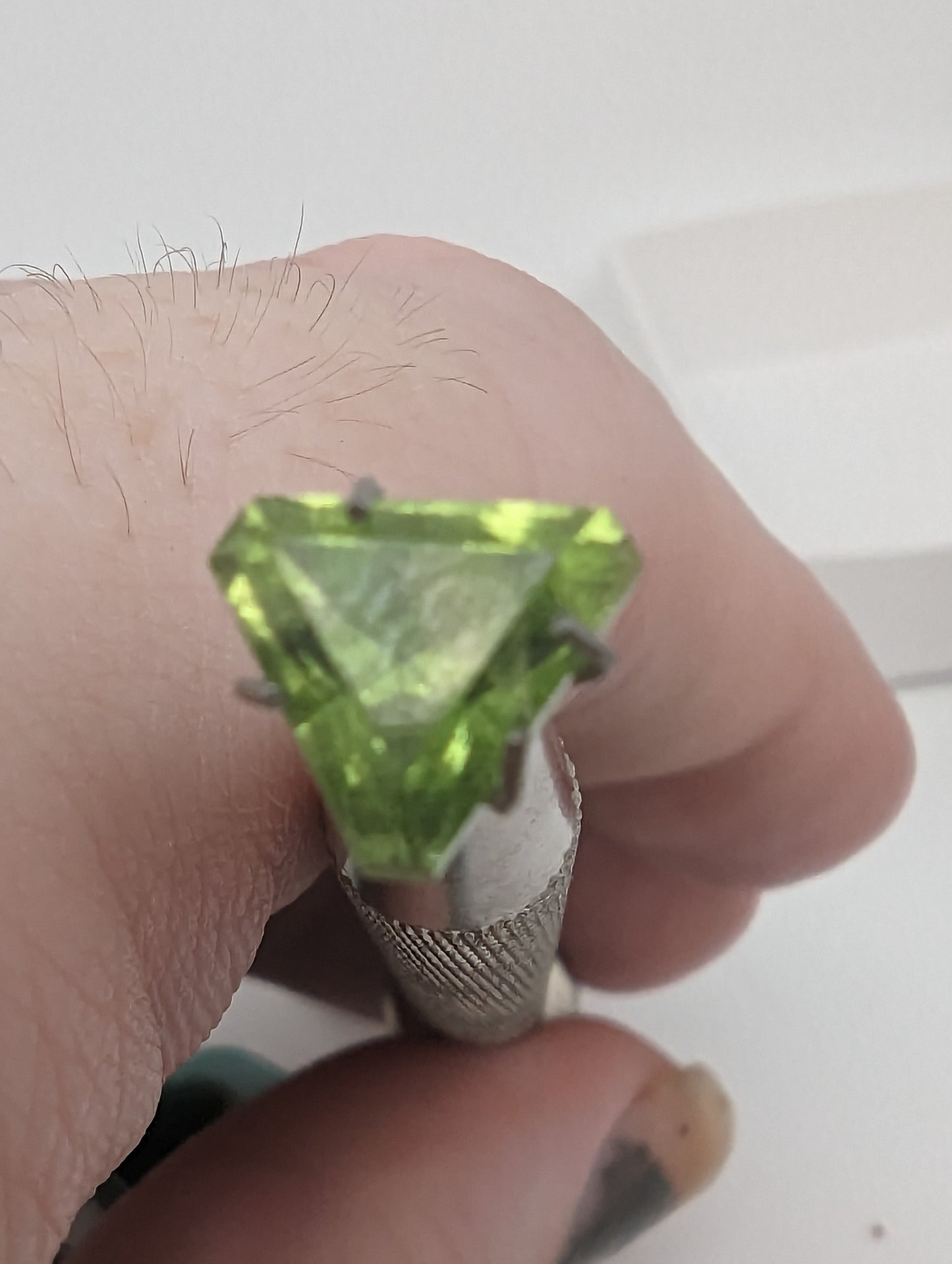 Peridot Facet - Trillion Cut - 2cts