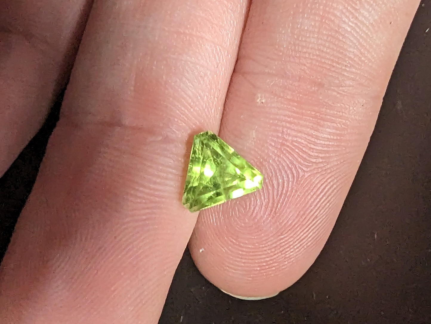 Peridot Facet - Trillion Cut - 2cts