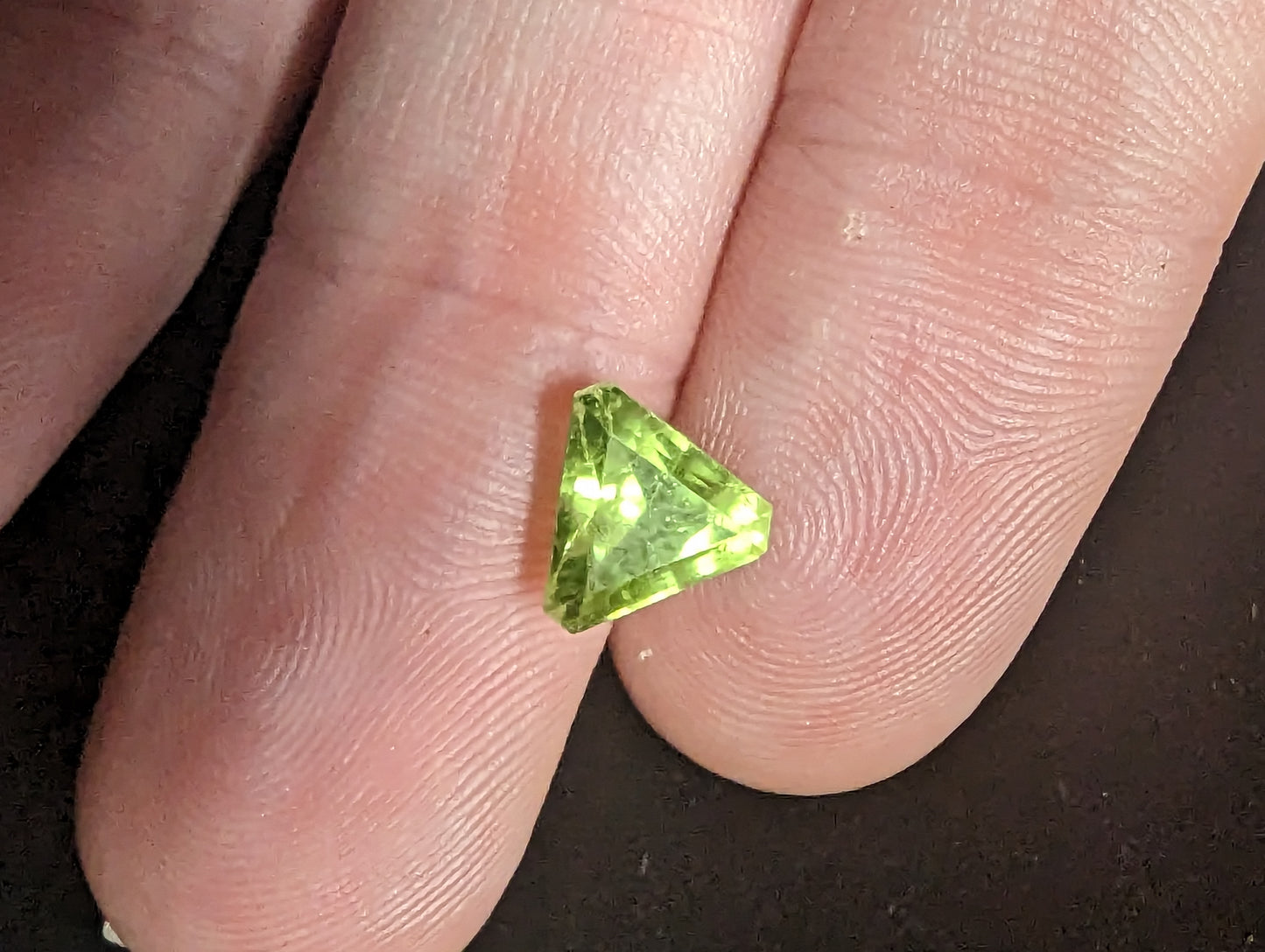 Peridot Facet - Trillion Cut - 2cts