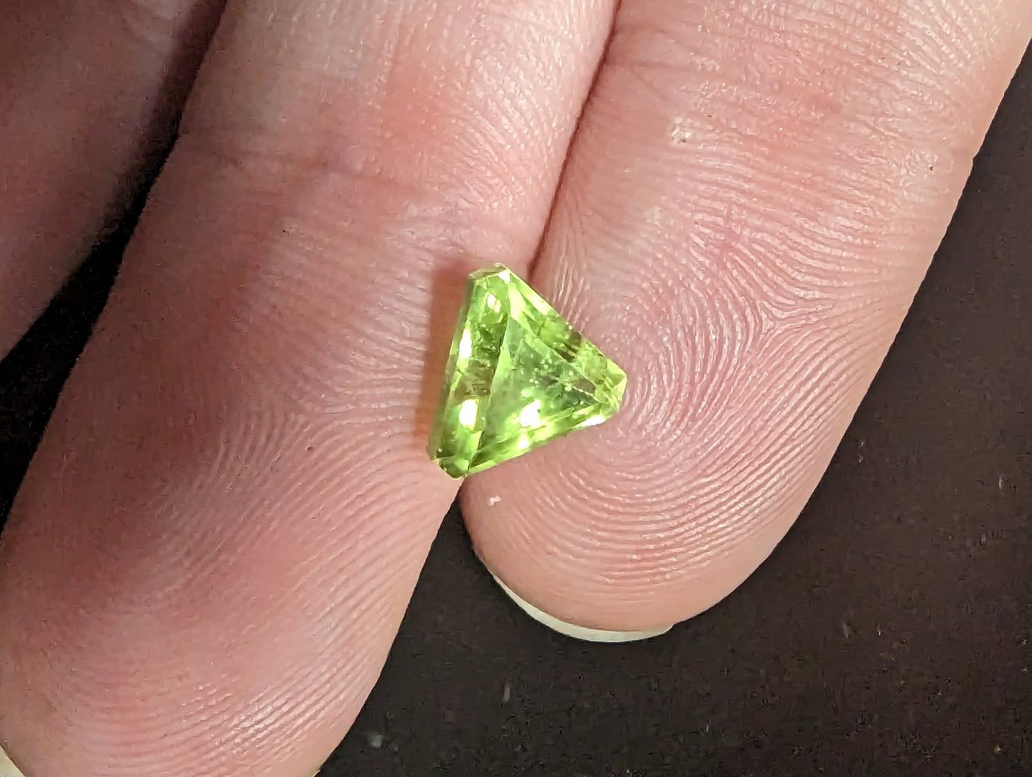 Peridot Facet - Trillion Cut - 2cts