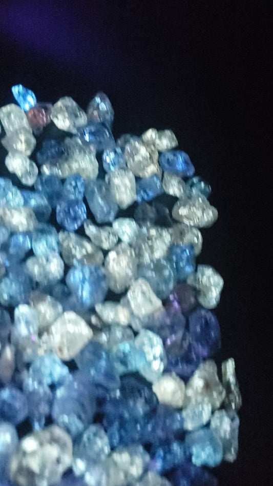 Petroleum Quartz Diamonds - Large Size - UV Reactive Crystals - Perfect for Jewelry or Collecting